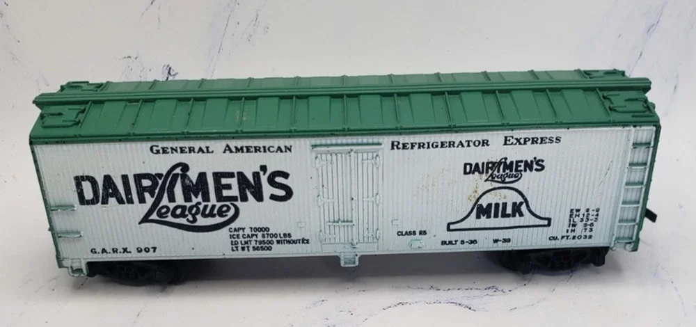 Tyco HO Scale Vintage Dairymen's League Refrigerator Car GARX 907